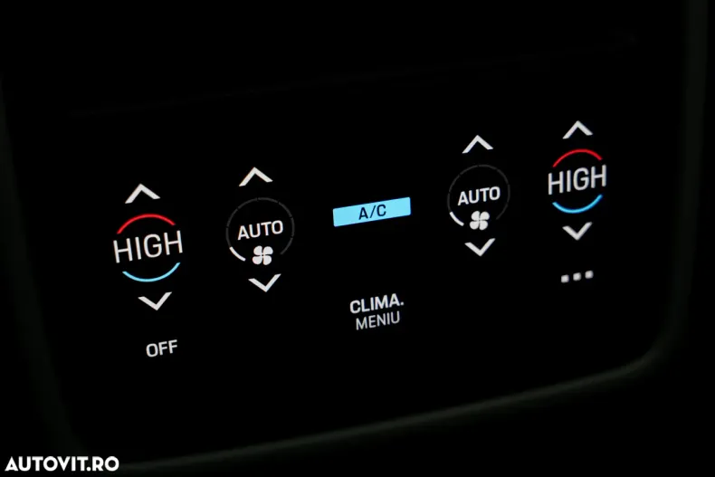 Porsche Taycan din 2020 cu 70.000 km - oferta POR179769 - foto 17