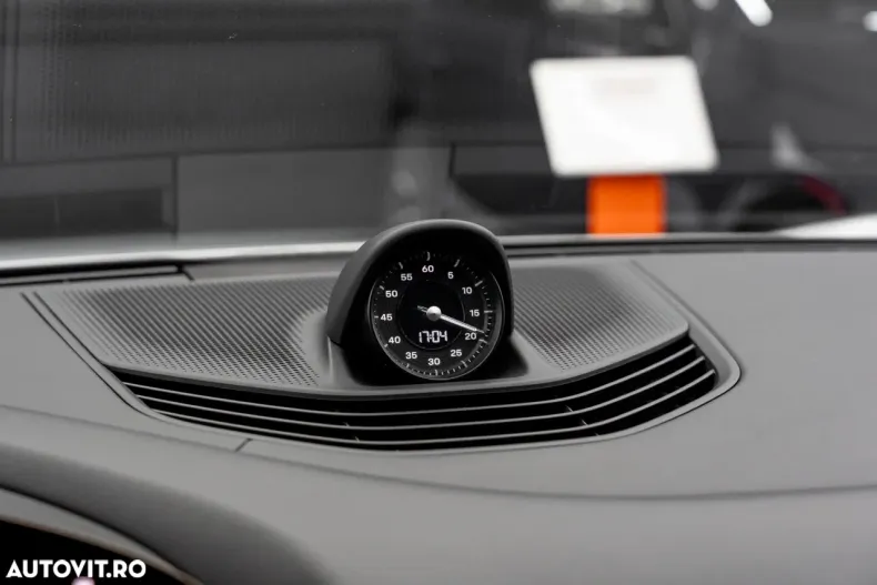 Porsche Taycan din 2020 cu 70.000 km - oferta POR179769 - foto 35