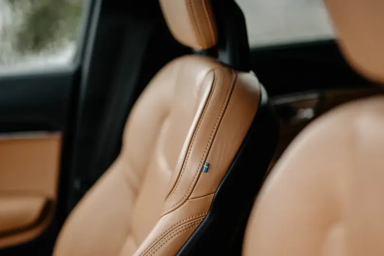 Volvo XC90 din 2021 cu 83.630 km - oferta VOL179773 - foto 21