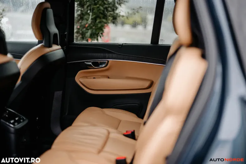 Volvo XC90 din 2021 cu 83.630 km - oferta VOL179773 - foto 32