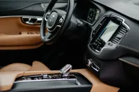 Volvo XC90 din 2021 cu 83.630 km - oferta VOL179773 - foto 34