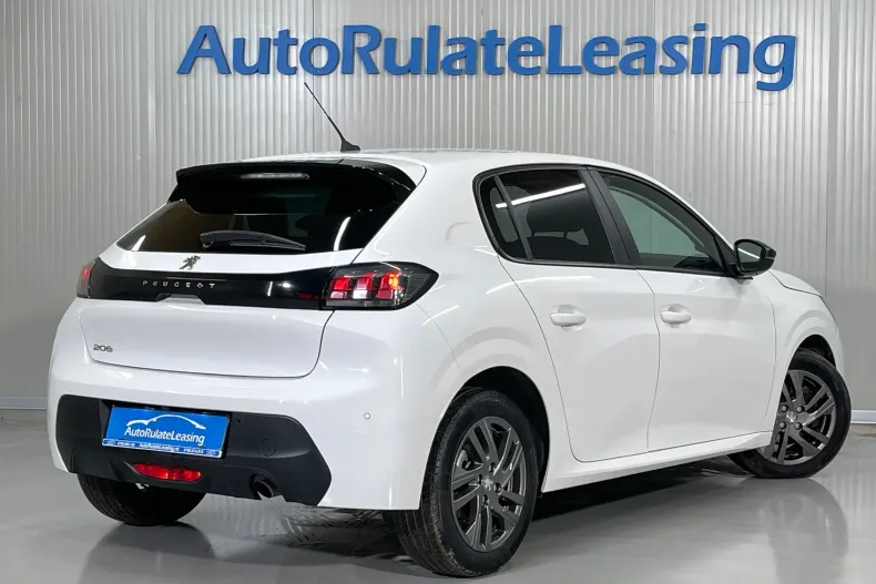 Peugeot 208 din 2023 cu 86.581 km - oferta PEU179792 - foto 3