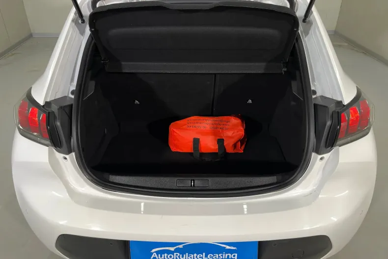 Peugeot 208 din 2023 cu 86.581 km - oferta PEU179792 - foto 12