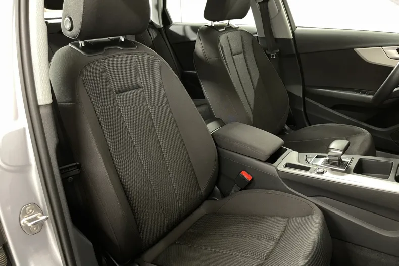 Audi A4 din 2022 cu 38.069 km - oferta AUD179793 - foto 10