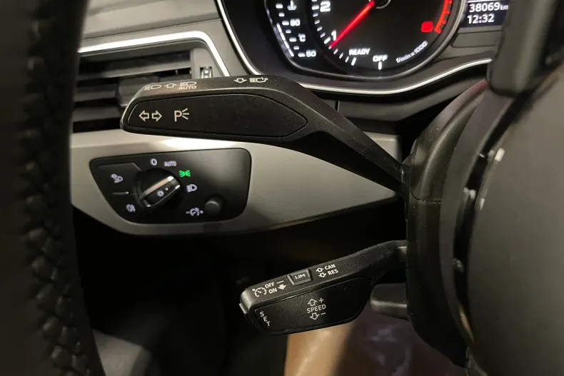 Audi A4 din 2022 cu 38.069 km - oferta AUD179793 - foto 27