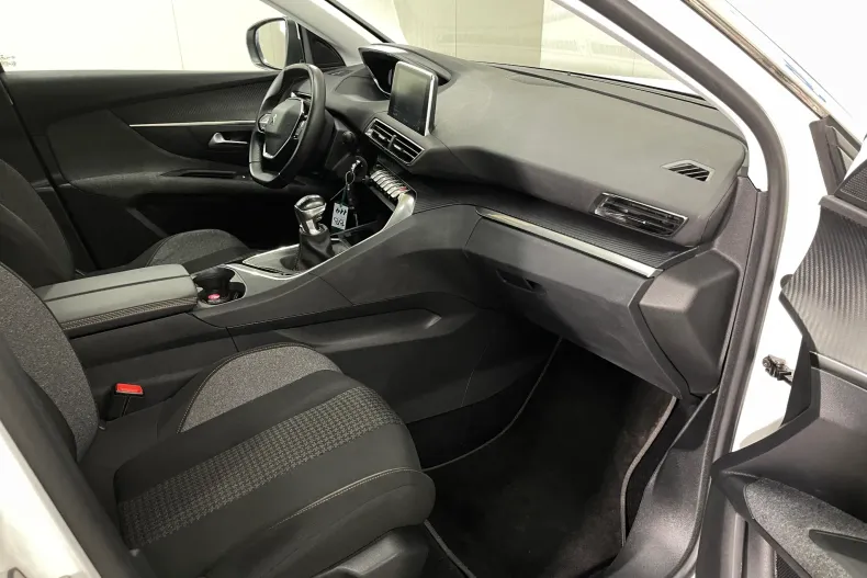 Peugeot 3008 din 2020 cu 124.984 km - oferta PEU179800 - foto 9