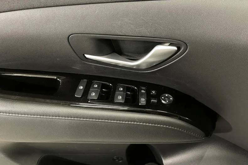 Hyundai TUCSON din 2021 cu 90.205 km - oferta HYU179801 - foto 24