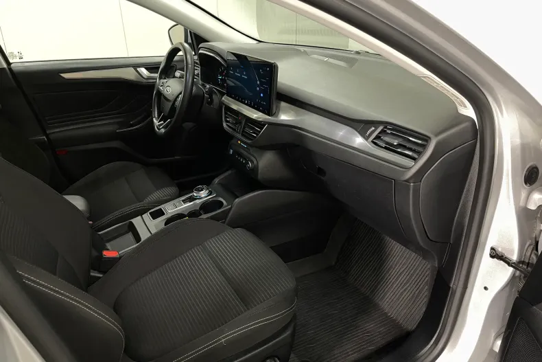 Ford Focus din 2023 cu 120.315 km - oferta FOR179803 - foto 9