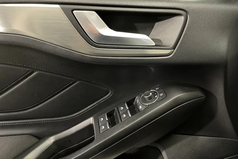 Ford Focus din 2023 cu 120.315 km - oferta FOR179803 - foto 20