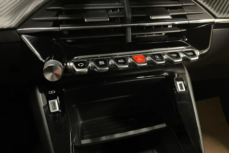 Peugeot 2008 din 2022 cu 142.259 km - oferta PEU179809 - foto 18