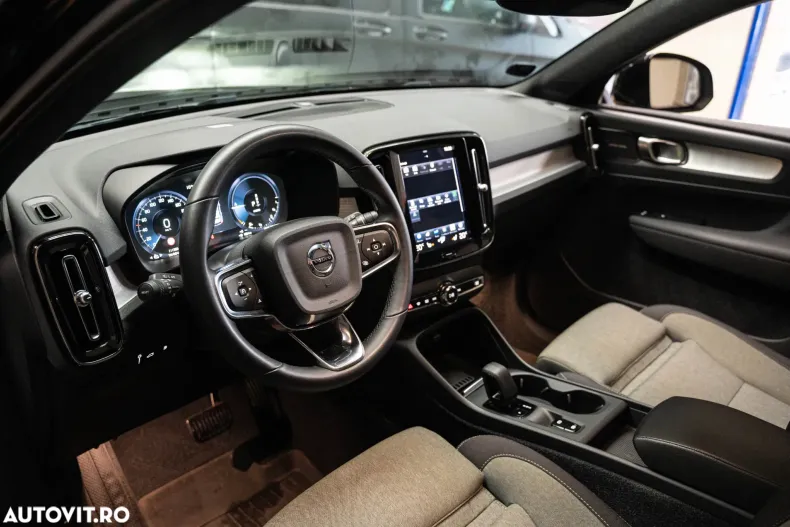 Volvo XC40 din 2022 cu 111.300 km - oferta VOL179819 - foto 6