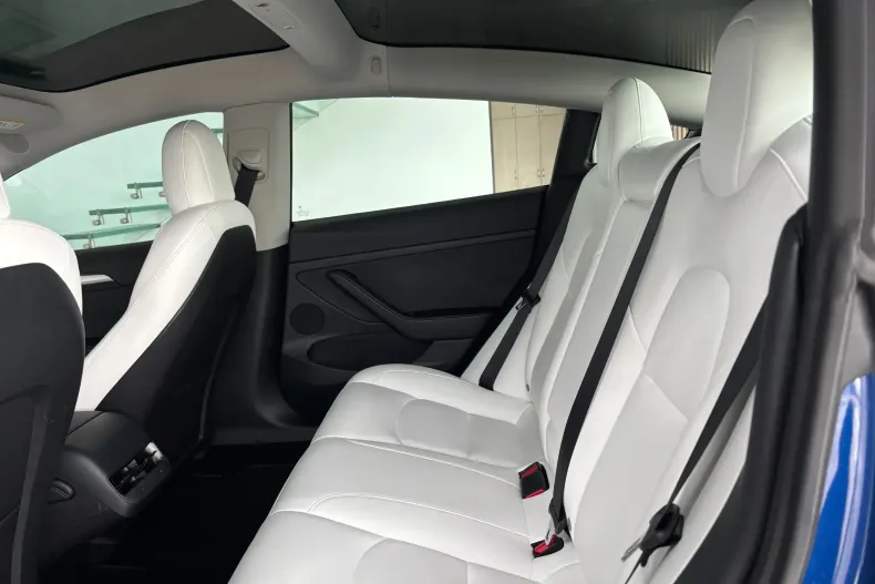 Tesla Model 3 din 2022 cu 71.000 km - oferta TES179826 - foto 19