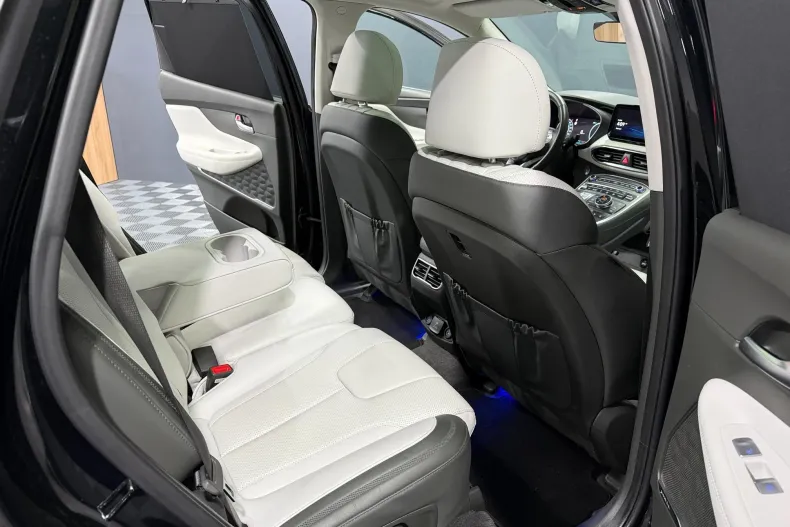 Hyundai SANTA FE din 2022 cu 41.457 km - oferta HYU179827 - foto 27