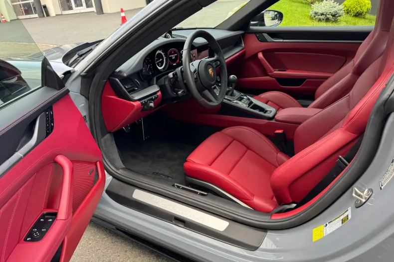 Porsche 911 din 2024 cu 6.500 km - oferta POR179829 - foto 5