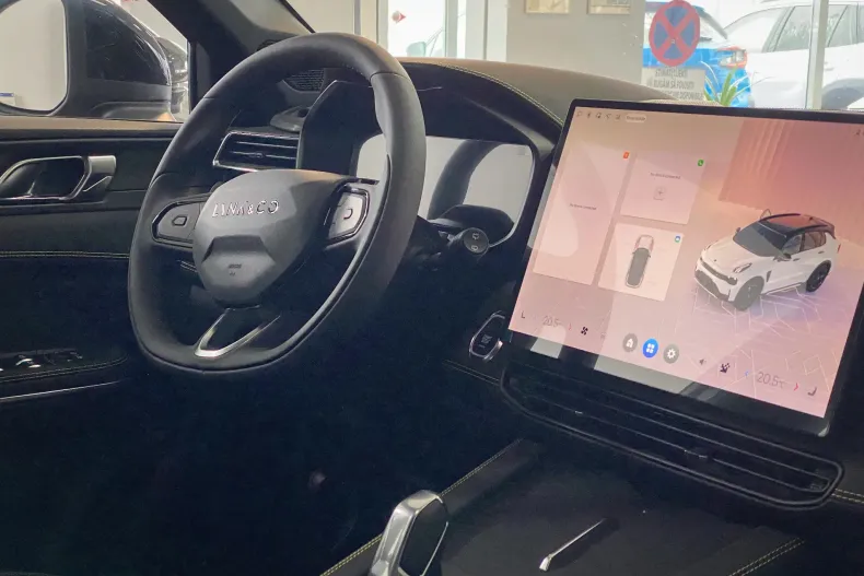 Lynk&Co 01 din 2025 cu 12 km - oferta LYN179831 - foto 8