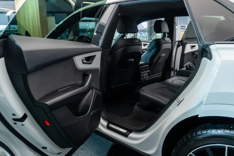 Audi Q8 din 2022 cu 44.221 km - oferta AUD179841 - foto 21