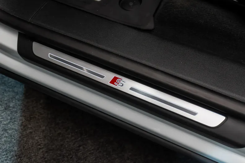 Audi Q8 din 2022 cu 44.221 km - oferta AUD179841 - foto 25