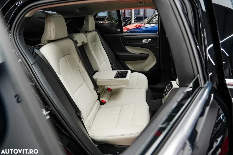 Volvo XC40 din 2021 cu 174.000 km - oferta VOL179845 - foto 24
