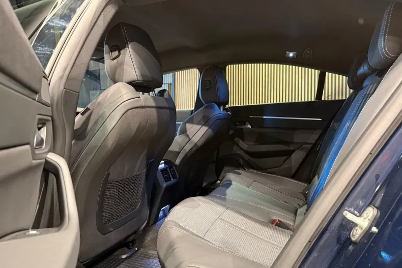 Peugeot 508 din 2025 cu 4.764 km - oferta PEU179850 - foto 18