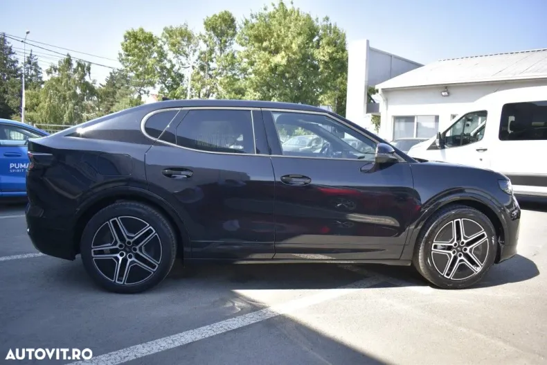 Ford Capri din 2025 cu 2.000 km - oferta FOR179853 - foto 4