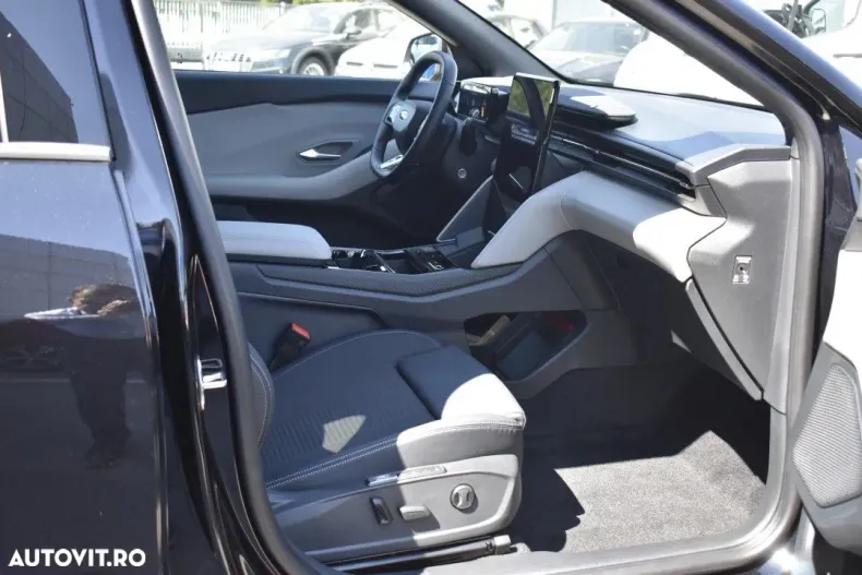 Ford Capri din 2025 cu 2.000 km - oferta FOR179853 - foto 18