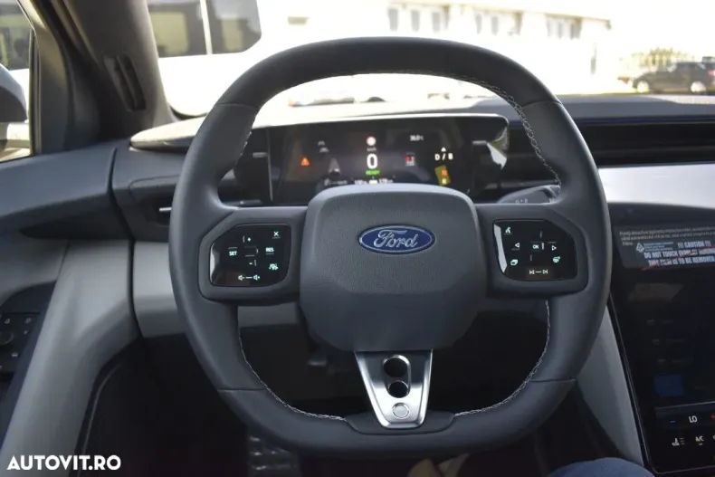 Ford Capri din 2025 cu 2.000 km - oferta FOR179853 - foto 24