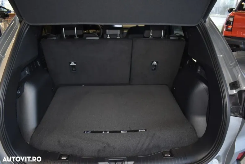 Ford Kuga din 2025 cu 1 km - oferta FOR179854 - foto 12