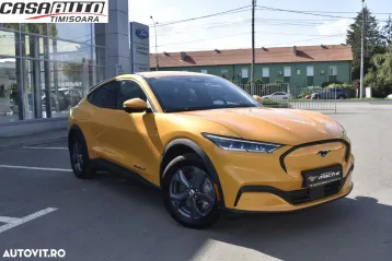 Ford Mustang Mach-E din 2022 - oferta FOR179861