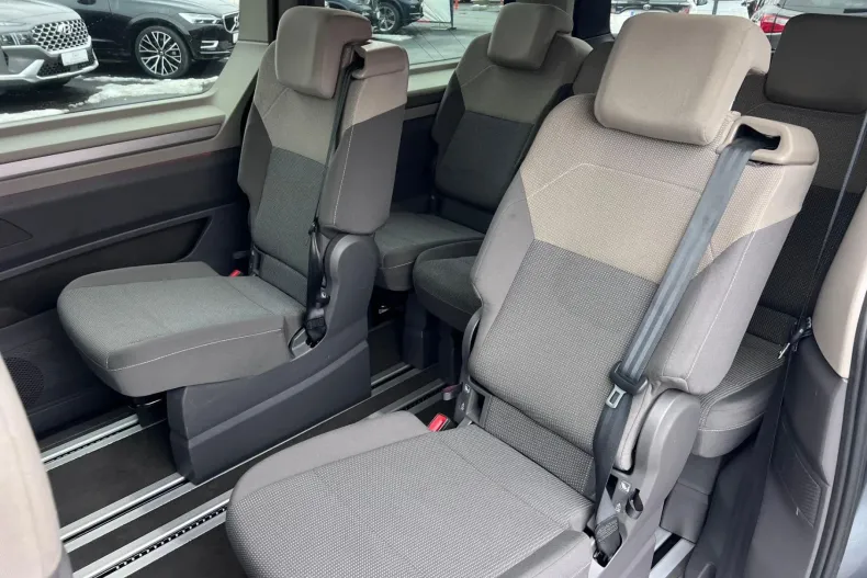 Volkswagen Multivan din 2024 cu 95.620 km - oferta VOL179871 - foto 16