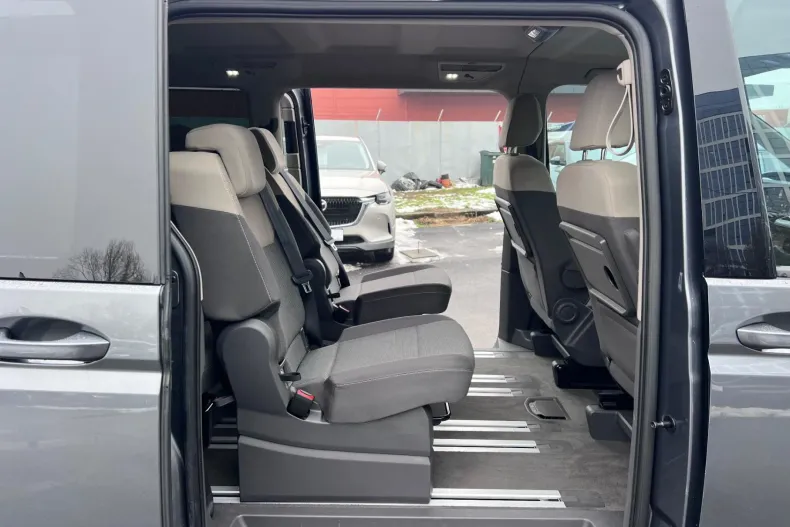 Volkswagen Multivan din 2024 cu 95.620 km - oferta VOL179871 - foto 17