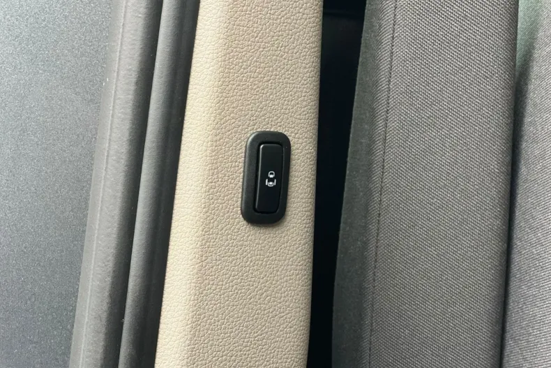 Volkswagen Multivan din 2024 cu 95.620 km - oferta VOL179871 - foto 18