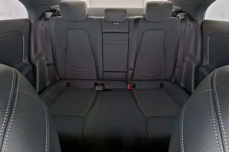 Mercedes-Benz CLA (Clasa CLA) din 2023 cu 11.670 km - oferta MER179883 - foto 7