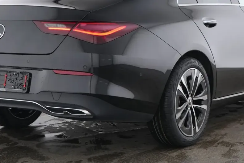 Mercedes-Benz CLA (Clasa CLA) din 2023 cu 11.670 km - oferta MER179883 - foto 9