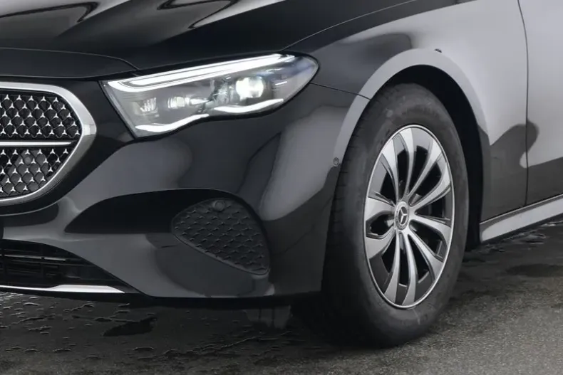 Mercedes-Benz E din 2024 cu 13.950 km - oferta MER179884 - foto 3