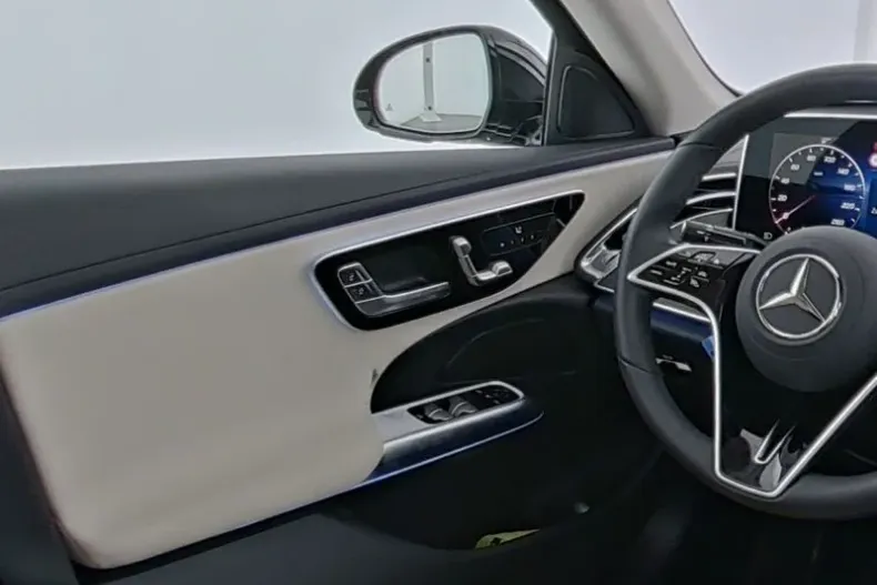 Mercedes-Benz E din 2024 cu 13.950 km - oferta MER179884 - foto 8