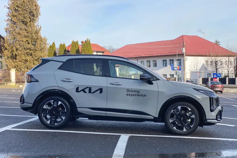 Kia Sportage din 2025 cu 6 km - oferta KIA179896 - foto 5