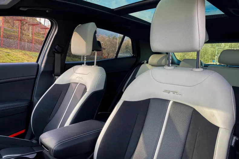 Kia Sportage din 2025 cu 6 km - oferta KIA179896 - foto 11