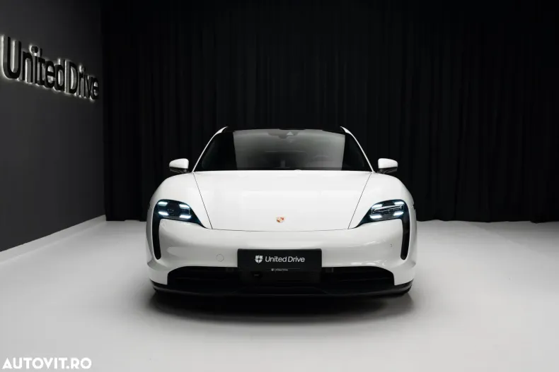 Porsche Taycan din 2020 cu 43 km - oferta POR179897 - foto 2