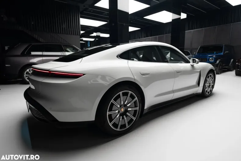 Porsche Taycan din 2020 cu 43 km - oferta POR179897 - foto 5