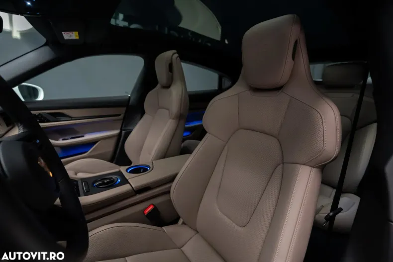 Porsche Taycan din 2020 cu 43 km - oferta POR179897 - foto 9