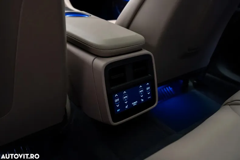 Porsche Taycan din 2020 cu 43 km - oferta POR179897 - foto 15