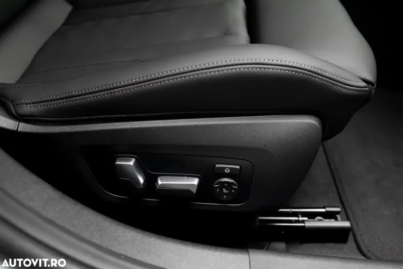 BMW M3 din 2023 cu 17 km - oferta BMW179900 - foto 13