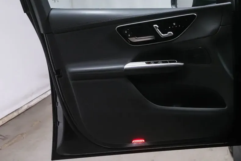 Mercedes-Benz GLC Coupe din 2024 cu 15.300 km - oferta MER179905 - foto 8