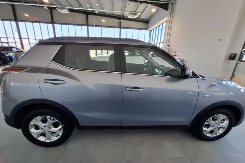 KG Mobility Tivoli din 2024 cu 10 km - oferta KGM179906 - foto 6