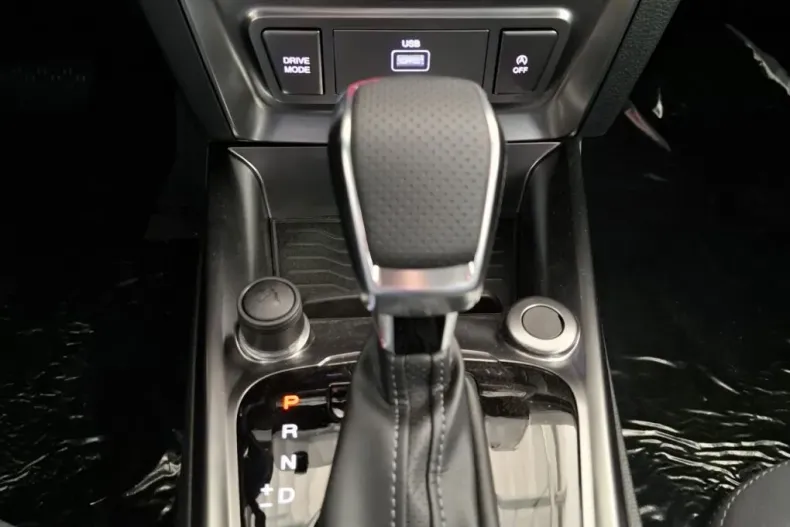 KG Mobility Tivoli din 2024 cu 10 km - oferta KGM179906 - foto 15