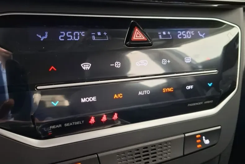 KG Mobility Tivoli din 2024 cu 10 km - oferta KGM179906 - foto 21