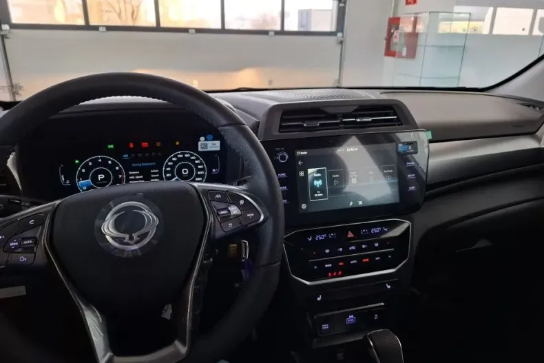 KG Mobility Tivoli din 2024 cu 10 km - oferta KGM179906 - foto 27