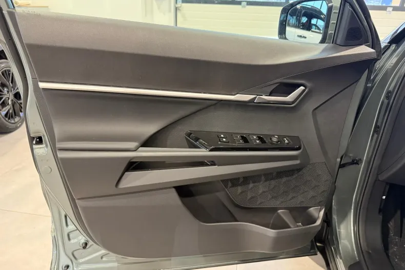 KG Mobility Torres din 2025 cu 10 km - oferta KGM179908 - foto 15