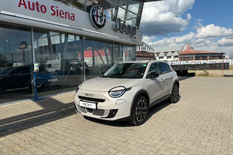 Fiat 600 din 2025 cu 1 km - oferta FIA179924 - foto 1