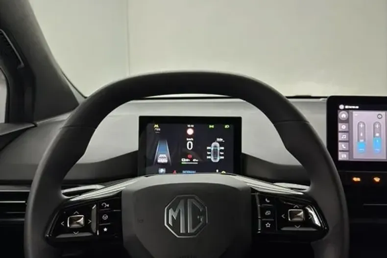 MG MG4 din 2023 cu 9.000 km - oferta MG0179925 - foto 7